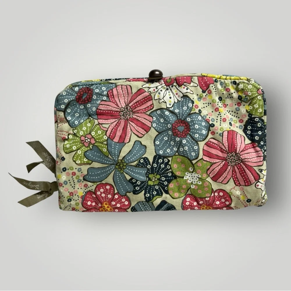 Thirty-One Retired Free Spirit Floral Plastic Lined Makeup & Toiletry‎ Bag